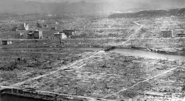 premier-bombardement-atomique-hiroshima/hiroshima-aftermath373764-jpg.jpeg