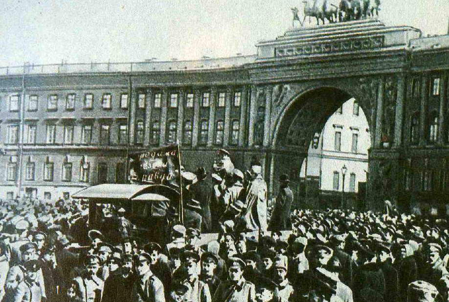 la-revolution-gronde-en-russie/petrograd1917-jpg.jpeg