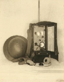 naissance-donald-hings-inventeur-du-walkie-talkie/early1941a6161-jpg.jpeg