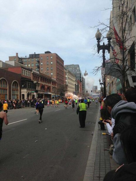 sports-explosions-au-marathon-de-boston/marathon2-jpg.jpeg