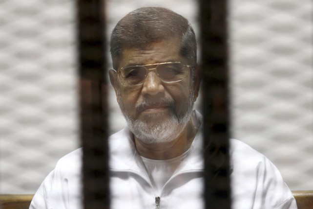 mohamed-morsi-a-ete-condamne-a-20-ans-de-prison-pour-des-violences/clip-image017-jpg.jpeg