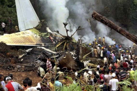 un-avion-secrase-en-inde-158-morts-et-huit-rescapes/clip-image005-jpg.jpeg
