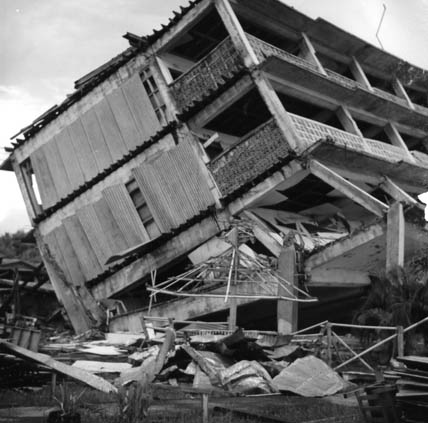 tsunami-aux-philippines/tsu1976phillipcotabatobuild-jpg.jpeg