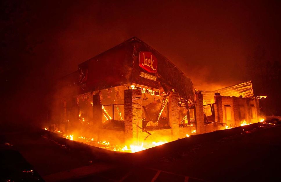 aux-etats-unis-un-immense-incendie-ravage-la-californie/de11cf12-13bd-42a9-95c9-a4555d4ef8d5-original-jpg.jpeg