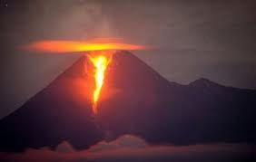 nouvelle-eruption-du-volcan-merapi-sur-lile-de-java-en-indonesie/image030-jpg.jpeg