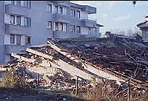 sacree-meteo-dans-la-region-de-duzce-en-turquie-un-seisme-fait-pres-de-800-morts-/clip-image036-jpg.jpeg
