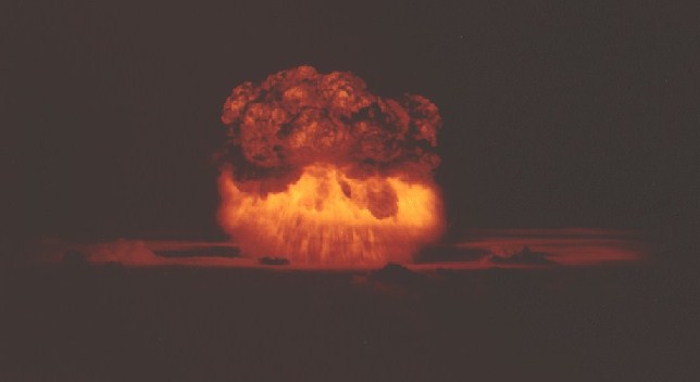 explosion-de-la-plus-puissante-bombe-h-americaine/bravo34646.jpg