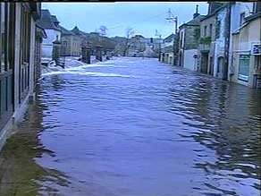 la-grande-bretagne-et-la-bretagne-aux-prises-avec-des-inondations/inondation1311.jpg