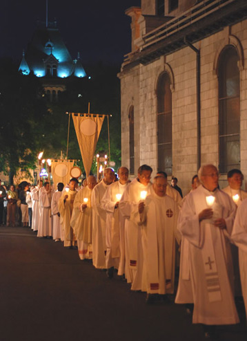 procession-eucharistique-a-quebec/procession-quebec8-jpg.jpeg