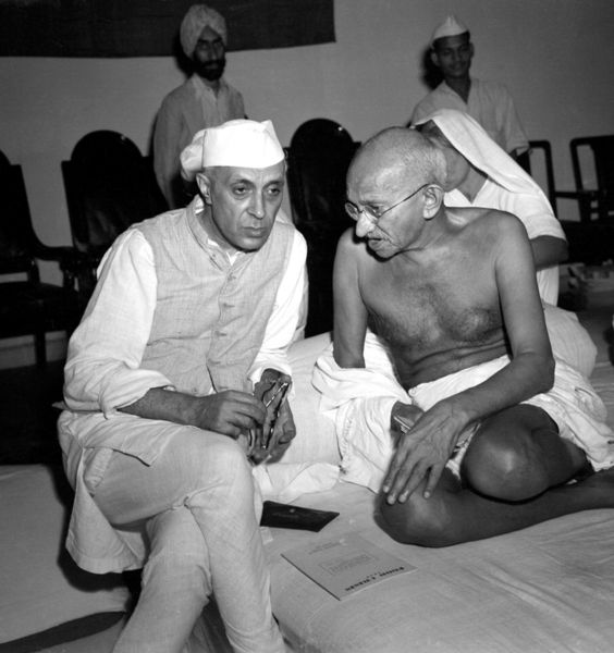 nehru-et-gandhi-arretes/gandhi-and-nehru-1942-jpg.jpeg