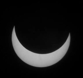 eclipse-de-soleil-annulaire/anneau21111-gif.gif