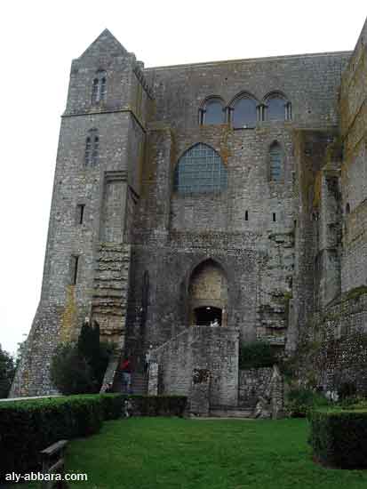 fondation-du-sanctuaire-du-mont-saint-michel-par-aubert-eveque-davranches/image002-jpg.jpeg