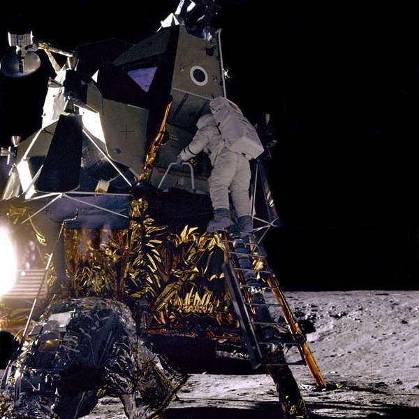 les-astronautes-arrivent-a-la-lune/alan-bean-gr37-jpg.jpeg