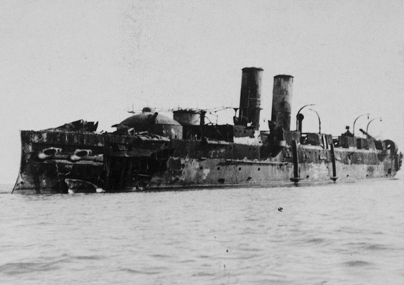 bataille-de-santiago-de-cuba/vizcaya-wreck-cuba-189944-jpg.jpeg