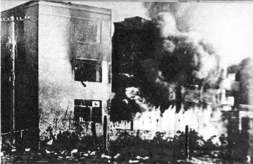 liberation-de-minsk/1944-burning-university-minsk-july-3rd77-jpg.jpeg