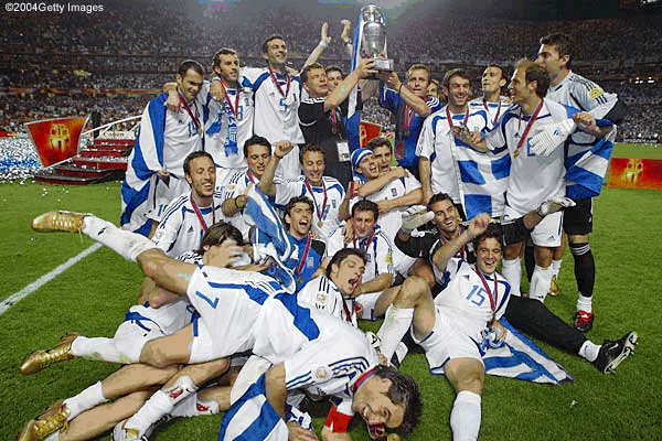 sports-championnat-deurope-de-football-euro-2004-la-grece-championne/greece-group20-jpg.jpeg