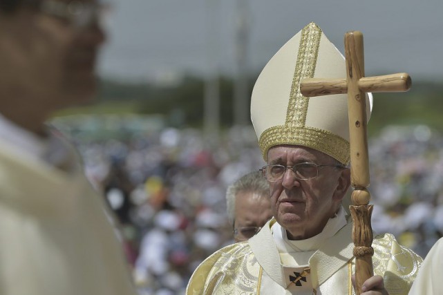 le-pape-rend-hommage-a-la-famille-en-equateur/image029-jpg.jpeg