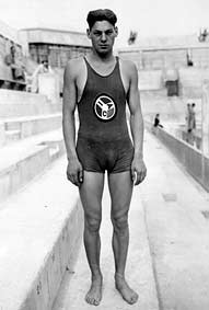 sports-record-du-monde-en-natation-par-johnny-weissmuller/johnny-jpg.jpeg