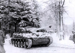 contre-offensive-allemande-dans-les-ardennes/bulge-tank-battle2931.jpg