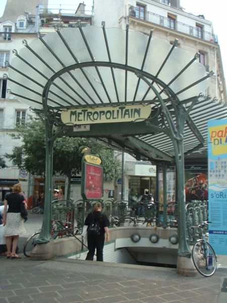 inauguration-du-metro-de-paris/paris-metro-entrance-sainte-opportune114-jpg.jpeg