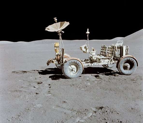 les-astronautes-americains-se-promenent-sur-la-lune/apollo-15-lunar-rover-final-resting-place4747-jpg.jpeg