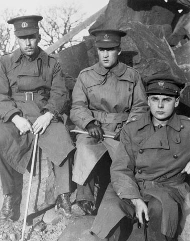 1917-331-578-hommes-partent-pour-loutre-mer-et-font-partie-du-corps-expeditionnaire-canadien/john-george-diefenbaker-jpg.jpeg