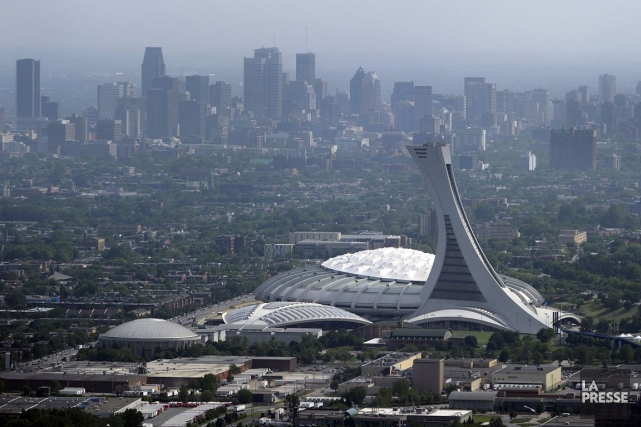 une-dalle-de-beton-de-8-x-12-m-tombe-du-plafond-dun-stationnement-souterrain-du-stade-olympique-a-montreal/clip-image045.jpg