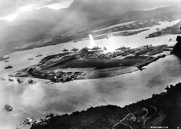 les-japonais-attaquent-pearl-harbor/attack-on-pearl-harbor-japanese-planes-view5.jpg