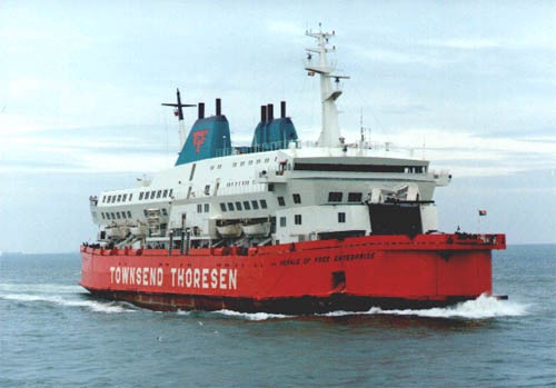 le-traversier-britannique-herald-of-free-enterprise-chavire/post1950-hofe5050.jpg