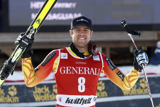 sports-dustin-cook-remporte-sa-premiere-medaille-au-circuit-de-la-coupe-du-monde-de-ski-alpin/clip-image012.jpg