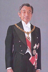 hirohito-est-le-nouvel-empereur-du-japon/akihito.jpg