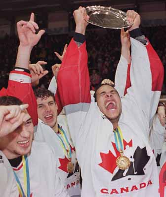 sports-hockey-junior-cinq-medailles-dor-de-suite/world-junior-championship-1997b49.jpg