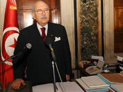 fouad-mebazaa-nomme-president-par-interim-de-la-tunisie/image001.jpg
