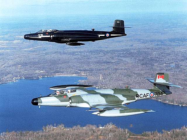 le-chasseur-canadien-cf-100-effectue-son-premier-vol/canuck1.jpg