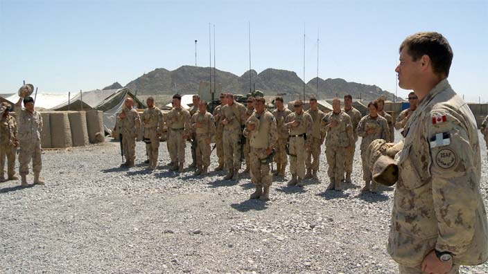 depart-de-soldats-canadiens-pour-lafghanistan/clip-image032.jpg