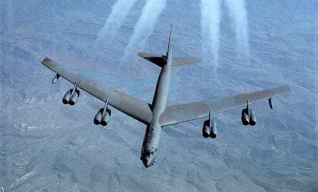 un-b-52-perd-deux-bombes-atomiques/b-52-1034.jpg