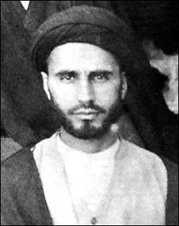 layatollah-khomeiny-rentre-en-iran/khomeini-young34.jpg