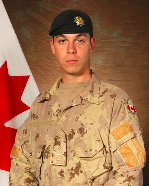 trois-soldats-canadiens-sont-tues-en-afghanistan/diplaros-d-redimensionner.jpg