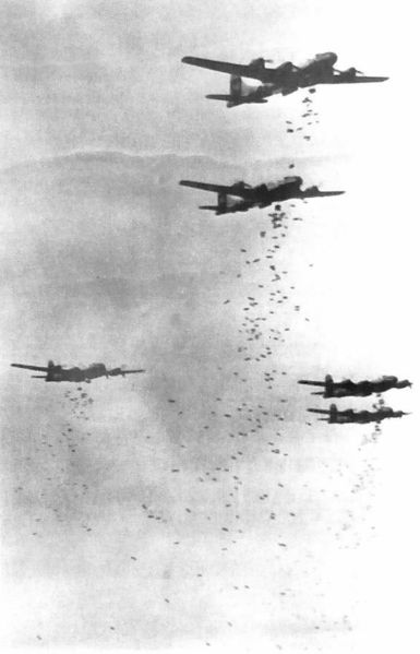 plus-de-100-000-victimes-perissent-lors-du-bombardement-de-tokyo-par-les-americains/b-29s-dropping-bombs3535.jpg