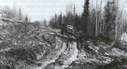 les-ingenieurs-de-larmee-americaine-commencent-la-construction-de-la-route-de-lalaska/alaska-highway-1.jpg