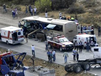 accident-dautobus-au-mexique-un-quebecois-tue/accident01.jpg