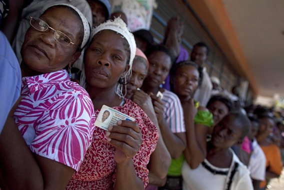 les-haitiens-elisent-leur-nouveau-president/clip-image007.jpg