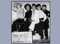 premiere-de-les-girls-de-clemence-desrochers/les-girls-1969-gif.gif
